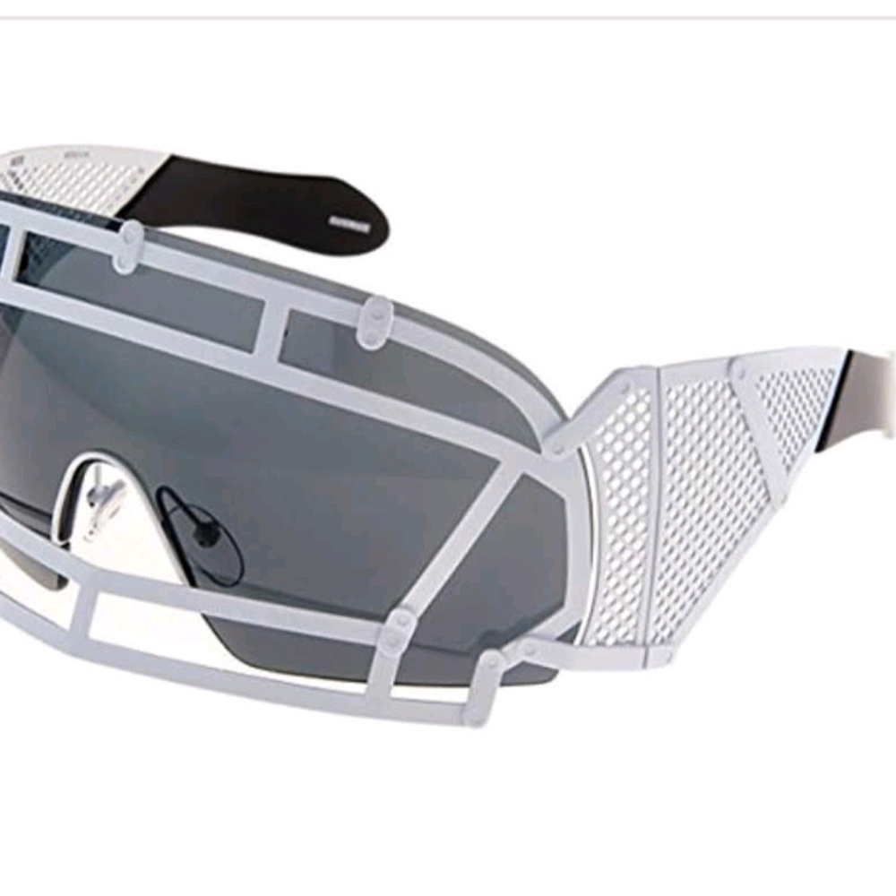 Meet your Posher, Brunden